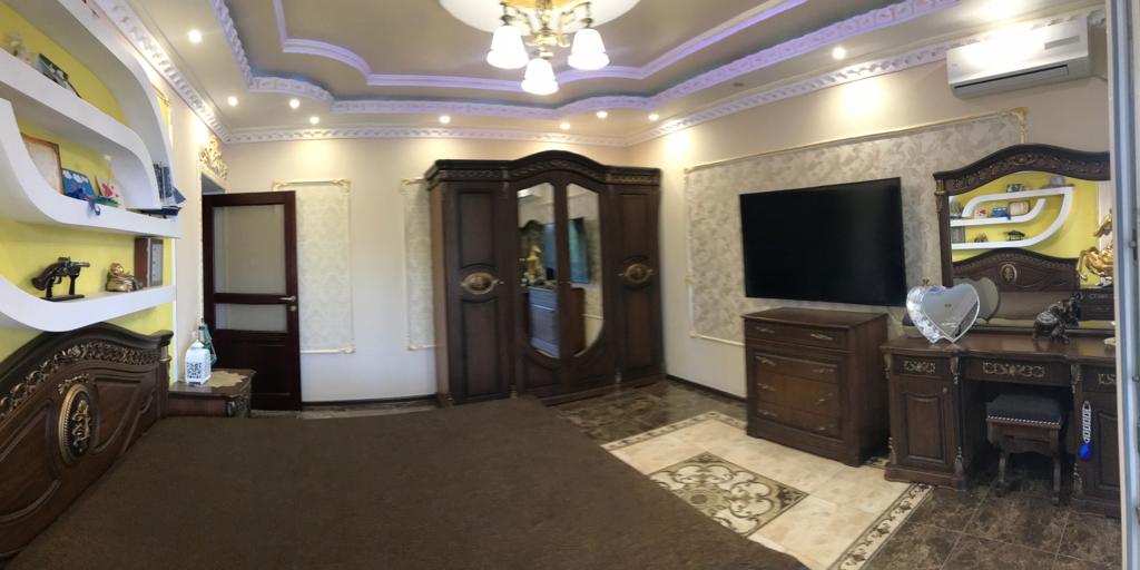 дом 208,2 кв.м., 4,4 сотки земли (547326) дом 208,2 кв.м., 4,4 сотки земли (547326)