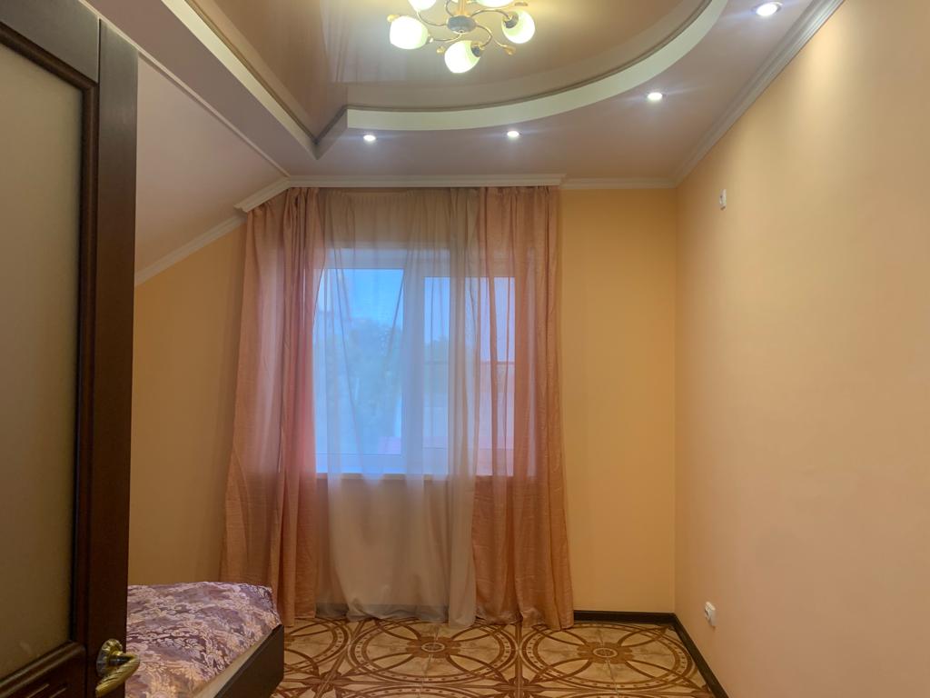 дом 208,2 кв.м., 4,4 сотки земли (547326) дом 208,2 кв.м., 4,4 сотки земли (547326)