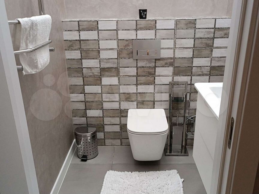 2-к. квартира, 75 м², 1/3 эт. (549024) 2-к. квартира, 75 м², 1/3 эт. (549024)